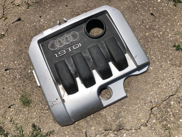 bontott AUDI A3 Felső Motorburkolat