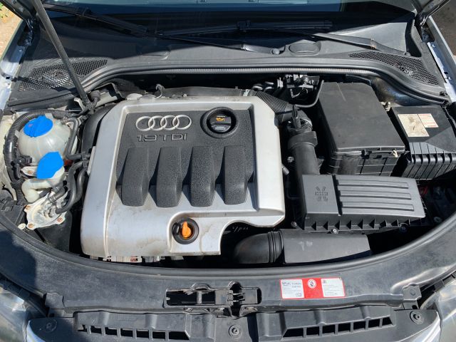 bontott AUDI A3 Felső Motorburkolat