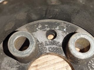 bontott AUDI A3 Főtengely Szíjtárcsa