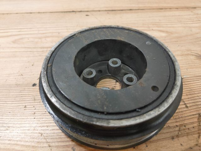 bontott AUDI A3 Főtengely Szíjtárcsa