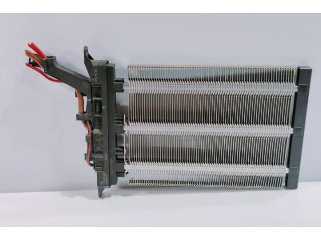 bontott AUDI A3 Fűtőradiátor