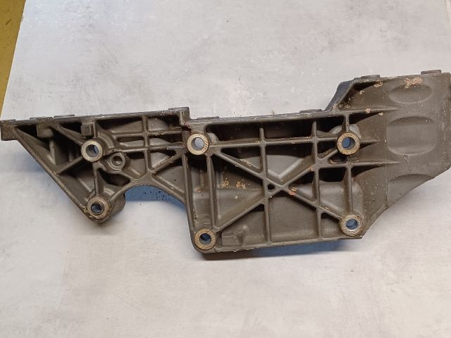 bontott AUDI A3 Generátor Tartó Bak