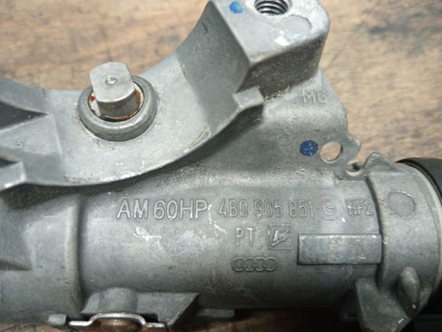 bontott AUDI A3 Gyújtáskapcsoló Házzal