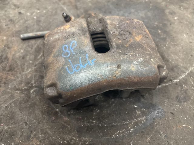 bontott AUDI A3 Jobb első Féknyereg Munkahengerrel