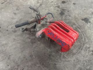 bontott AUDI A3 Jobb hátsó Féknyereg Munkahengerrel