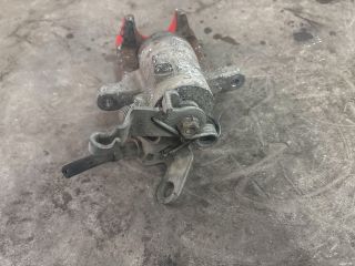 bontott AUDI A3 Jobb hátsó Féknyereg Munkahengerrel