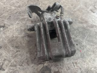 bontott AUDI A3 Jobb hátsó Féknyereg Munkahengerrel