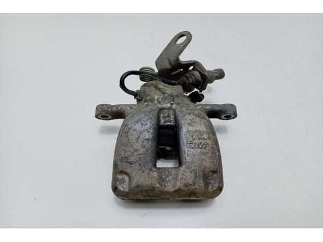 bontott AUDI A3 Jobb hátsó Féknyereg Munkahengerrel