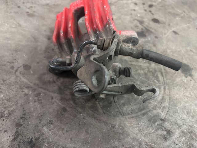 bontott AUDI A3 Jobb hátsó Féknyereg Munkahengerrel