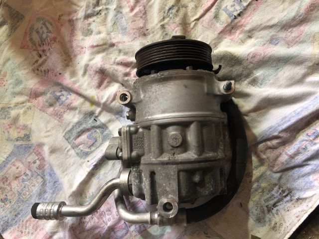 bontott AUDI A3 Klímakompresszor