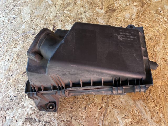 bontott AUDI A3 Légszűrő Ház