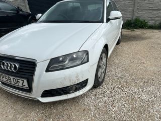 bontott AUDI A3 Légszűrő Ház
