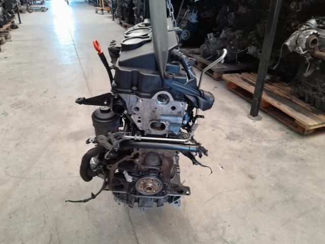 bontott AUDI A3 Motor (Fűzött blokk hengerfejjel)