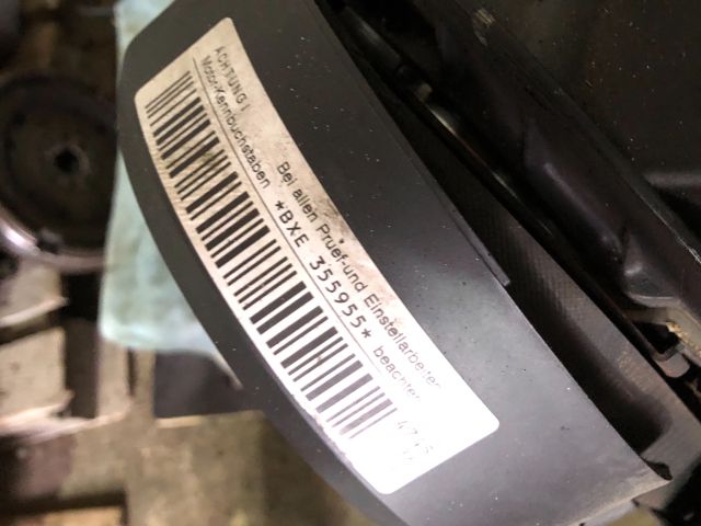 bontott AUDI A3 Motor (Fűzött blokk hengerfejjel)