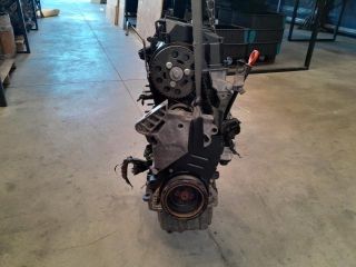 bontott AUDI A3 Motor (Fűzött blokk hengerfejjel)
