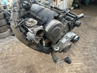 bontott AUDI A3 Motor (Fűzött blokk hengerfejjel)