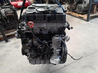 bontott AUDI A3 Motor (Fűzött blokk hengerfejjel)