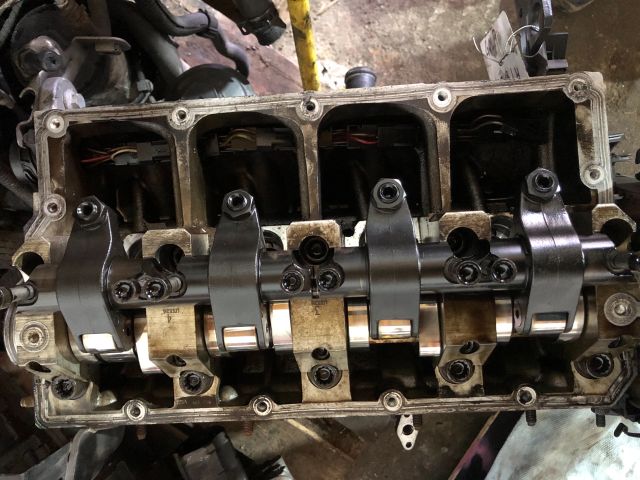 bontott AUDI A3 Motor (Fűzött blokk hengerfejjel)