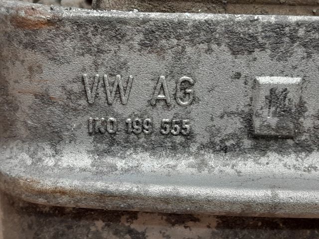 bontott AUDI A3 Motor Tartó Bak Bal