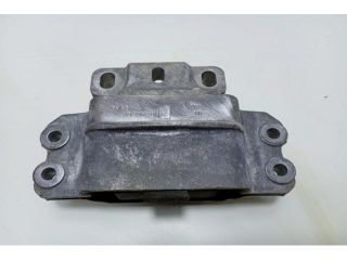 bontott AUDI A3 Motor Tartó Bak Bal