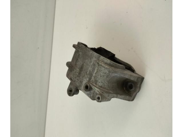 bontott AUDI A3 Motor Tartó Bak (Pozíciófüggetlen)