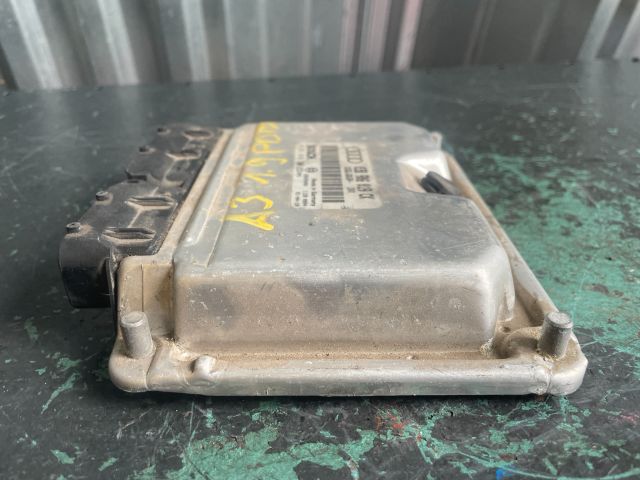 bontott AUDI A3 Motorvezérlő