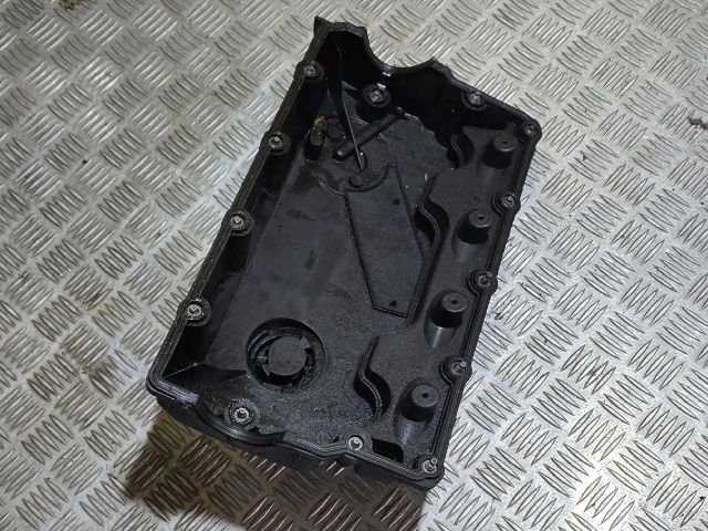 bontott AUDI A3 Szelepfedél