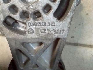 bontott AUDI A3 Szíjfeszítő Görgő