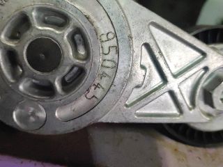 bontott AUDI A3 Szíjfeszítő Görgő