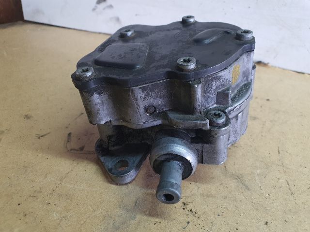 bontott AUDI A3 Vákumpumpa