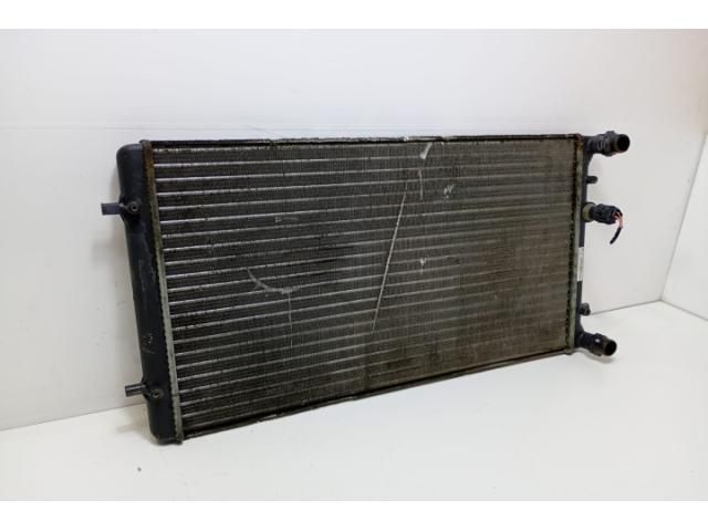 bontott AUDI A3 Vízhűtő Radiátor (Nem klímás)