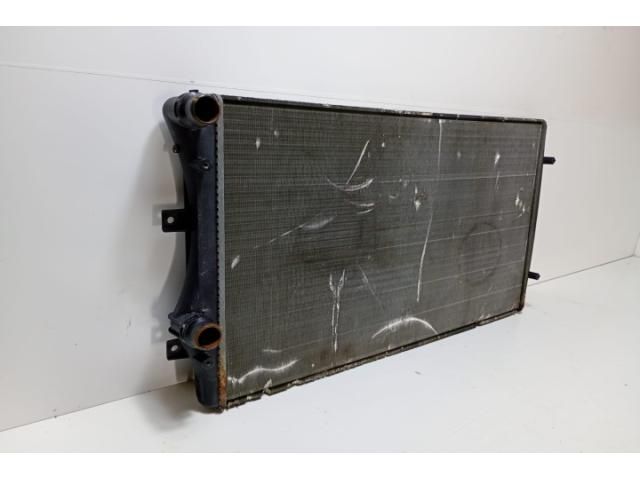 bontott AUDI A3 Vízhűtő Radiátor (Nem klímás)
