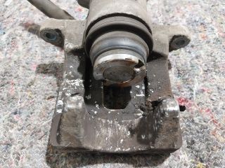 bontott AUDI A3 Bal hátsó Féknyereg Munkahengerrel