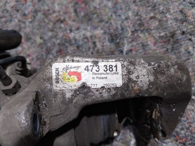 bontott AUDI A3 Bal hátsó Féknyereg Munkahengerrel