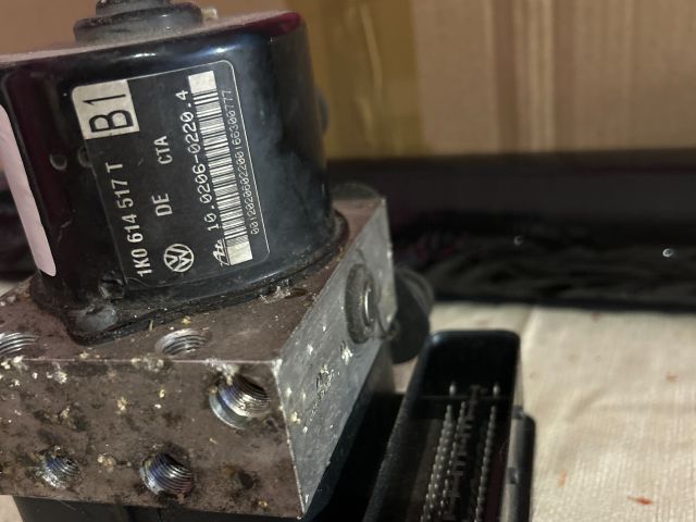 bontott AUDI A3 ABS Kocka