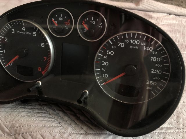 bontott AUDI A3 Kilométeróra