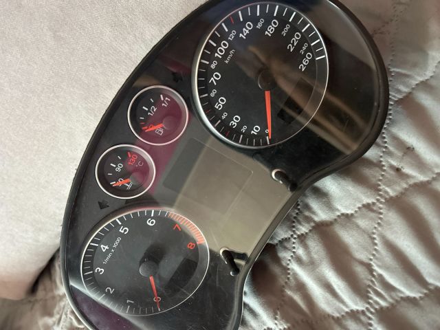 bontott AUDI A3 Kilométeróra