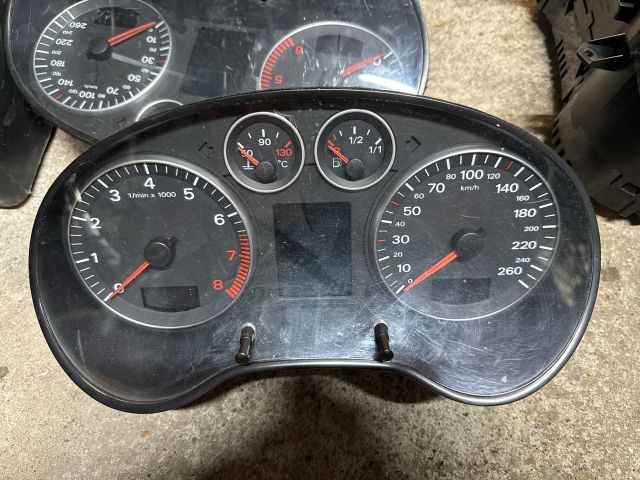 bontott AUDI A3 Kilométeróra