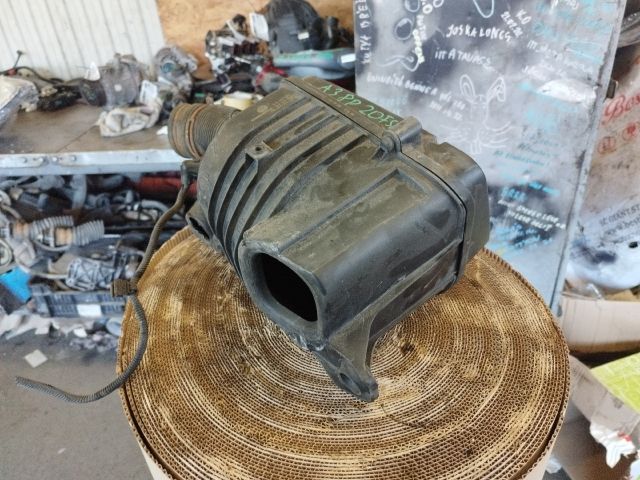 bontott AUDI A3 Légszűrő Ház