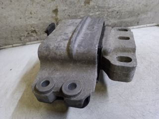 bontott AUDI A3 Motor Tartó Bak (Fém)
