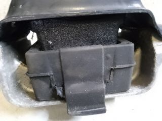 bontott AUDI A3 Motor Tartó Bak (Fém)