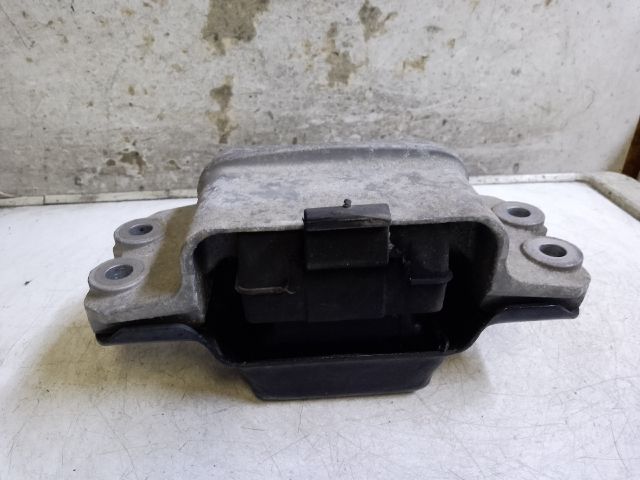 bontott AUDI A3 Motor Tartó Bak (Fém)