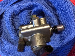 bontott AUDI A3 Nagynyomású Szivattyú