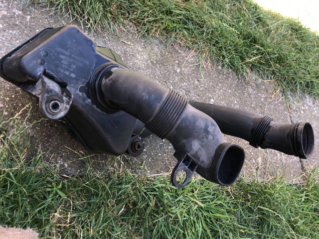 bontott AUDI A3 Rezonátor