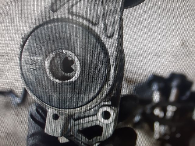 bontott AUDI A3 Szíjfeszítő Görgő