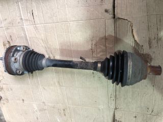 bontott AUDI A3 Bal Féltengely