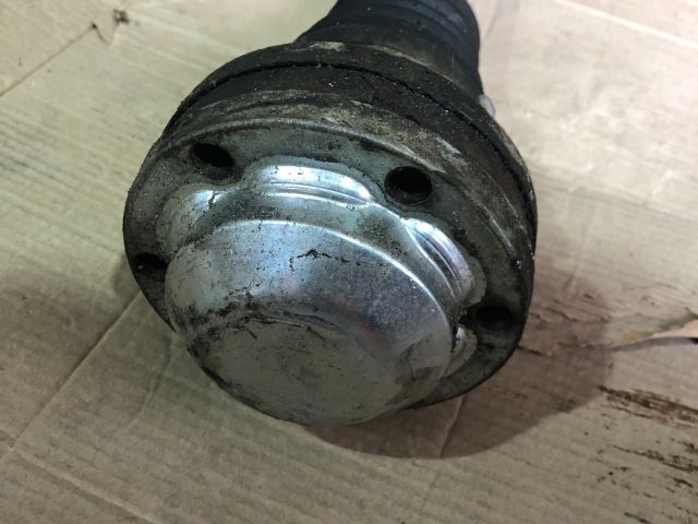 bontott AUDI A3 Bal Féltengely