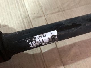 bontott AUDI A3 Bal Féltengely