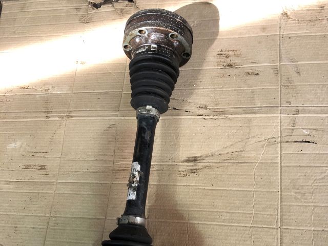 bontott AUDI A3 Bal Féltengely