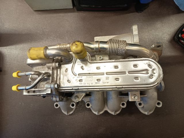 bontott AUDI A3 EGR Hűtő Cső